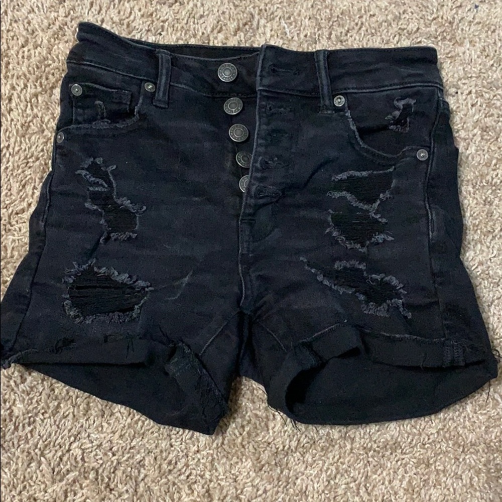 High-waisted jean shorts